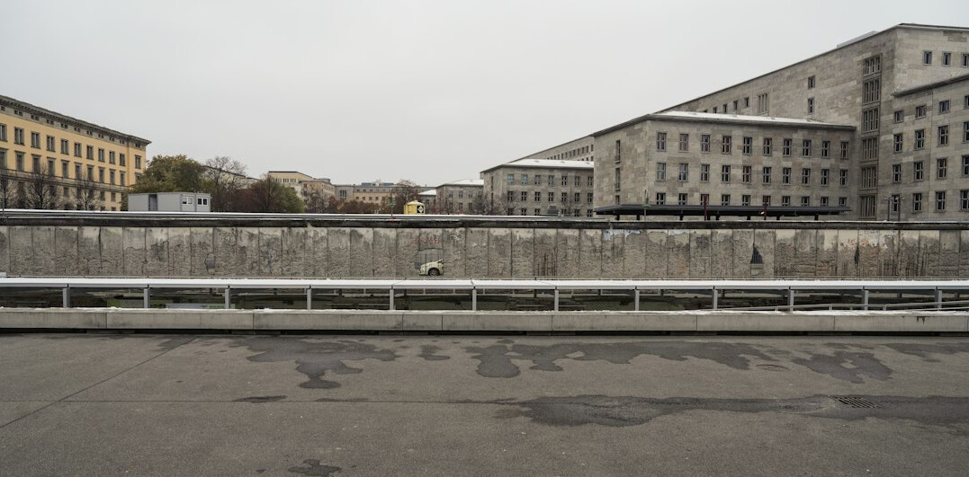 berlin wall fall celebration