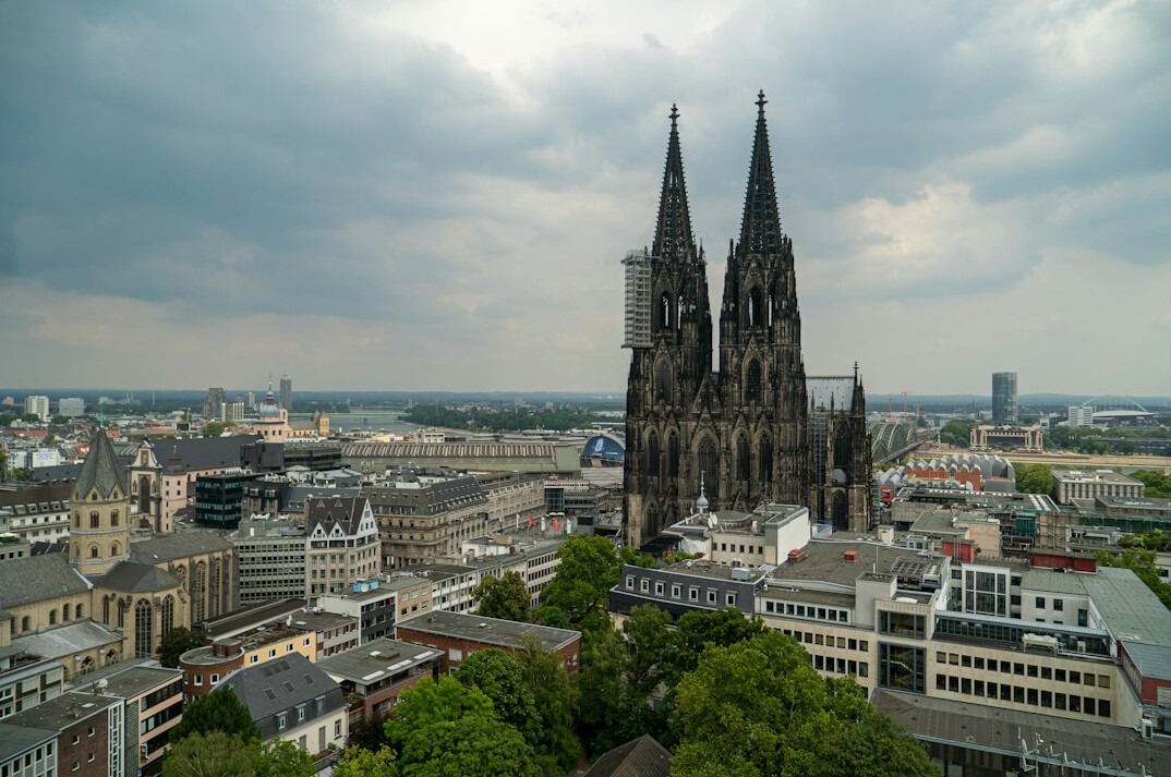 cologne cathedral exterior